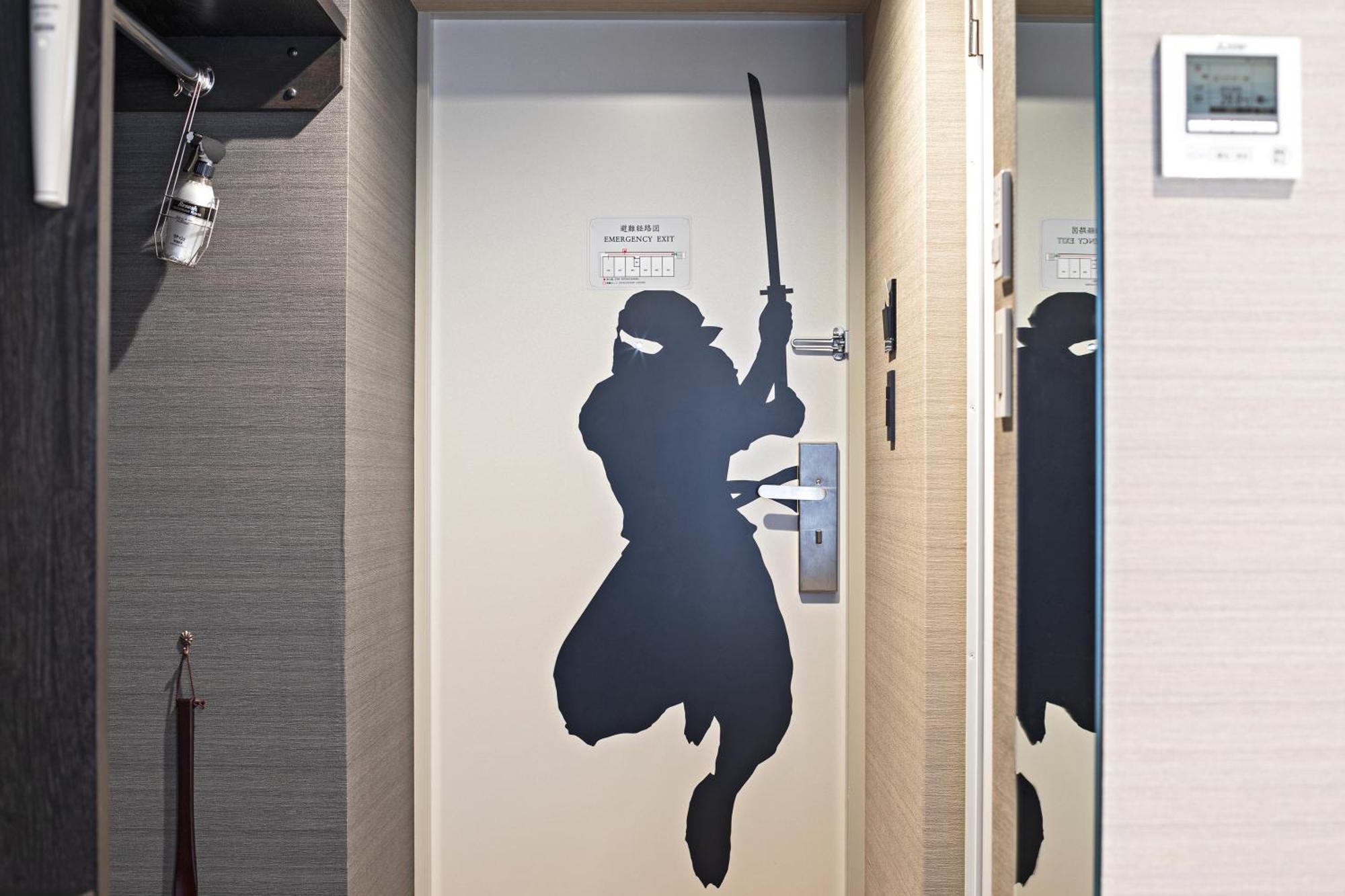 Hotel Ninja Black Киото Экстерьер фото